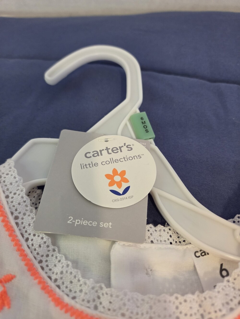 NWT-Carters 2pc 6 Month Outfit - Picture 5 of 6